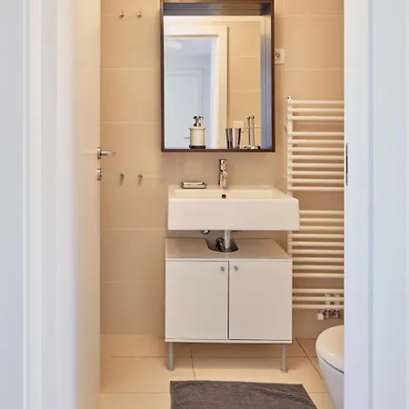 Days - Maisonette With Ac And 2 Bathrooms In New Town